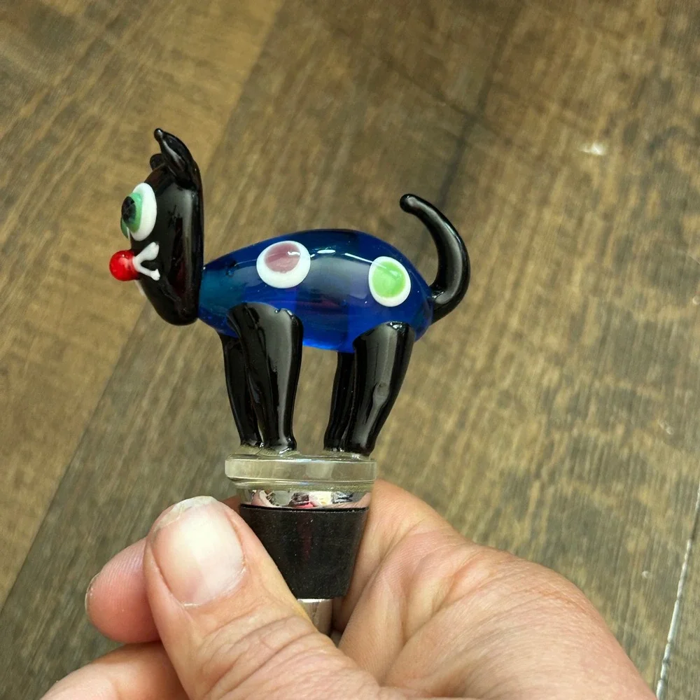 Whimsical Hand Blown Art Glass Black Cat Wine Bottle Stopper Blue Polka Dot 4.5